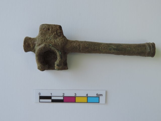 Restoration process of a votive axe (Monte da Trinidade, Vilamor. Mondoñedo). (1)